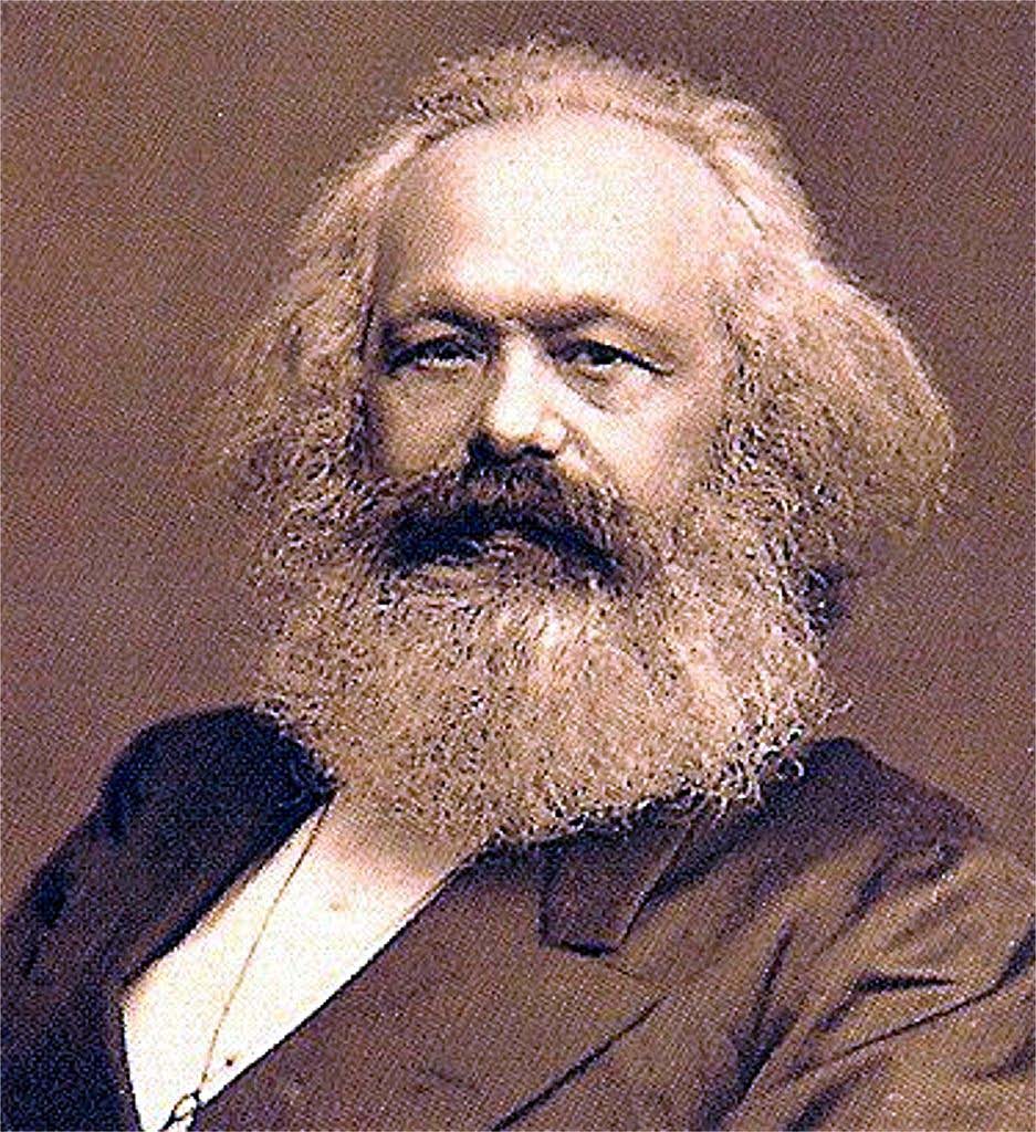 Karl Marx 1818-ban született Németországban Sosem hívta magát szociológusnak Jogot tanult, filozófiával és történelemmel is foglalkozott Nem állhatta a