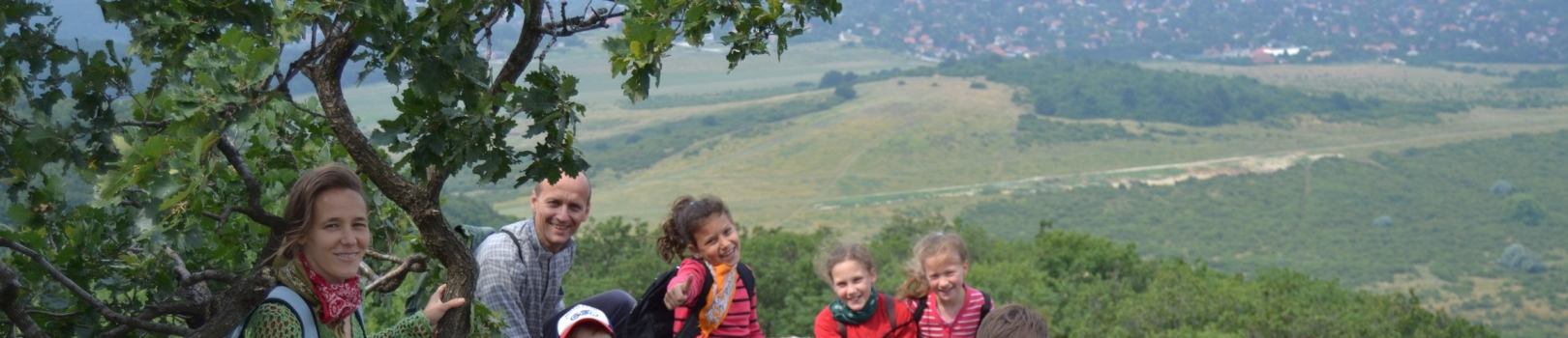 Pilisi Parkerdő Zrt. Hármashatár-hegyi Erdei Iskola programjai, árai A Hármashatár-hegyi erdei iskolát erdőajándéka program alapján működik.
