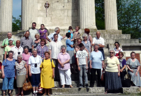 Jubileumi kirándulás Gyülekezetünk szervezési bizottsága 25. alkalommal hirdetett kirándulást.