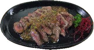 Japanese Beef steak Bélszín steak (14 dkg) 3490,- Választható szószok: (1 db) -