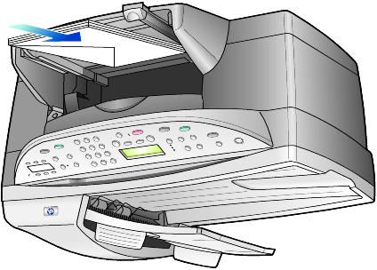 Ha egyetlen borítékot nyomtat, csúsztassa a borítékot a borítékadagoló tálcába, mely a készülék jobb oldalán, a kimeneti tálcánál található.