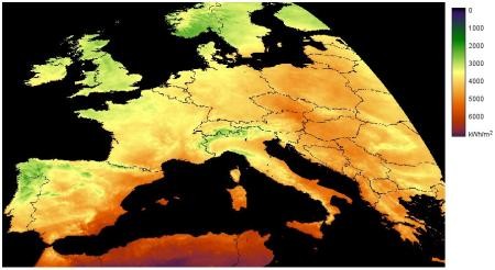 A havi átlagos napbesugárzás 2000 áprilisában, a Meteosat-7 mérései alapján, kilowattóra/m2