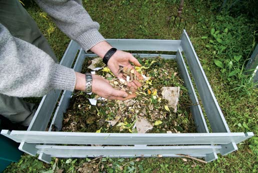 18. A projektrol A Gaja Környezetvédő Egyesület Komposztálás mintaprojektjének a célja, hogy Székesfehérvár Feketehegy és Szárazrét városrészekben, illetve Iszkaszentgyörgyön 210 családdal