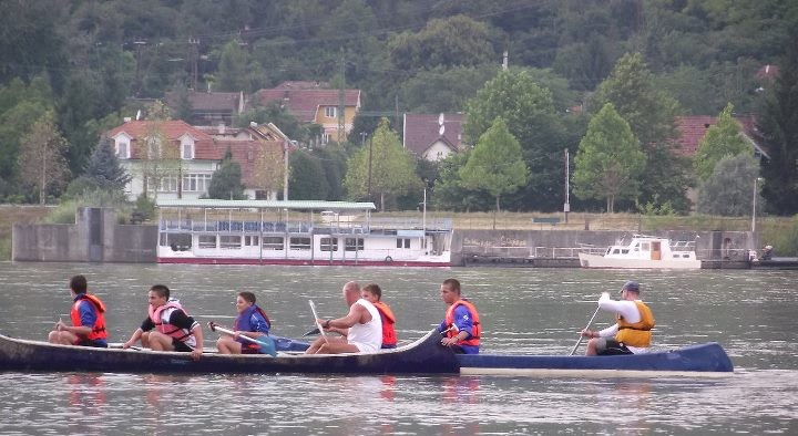 Rákosi Györgyné, Tar Andrea Fotók a régi Szecsőről : Gyarmati Éva Felelős szerkesztő: