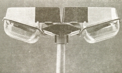 A Tungsram-Schréder Világítási Berendezések Rt. Z1 típusú közvilágítási lámpatestje Ev típusú motorkocsi a forgalomban Fontos eseményhez érkeztek 1980.