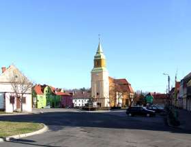 Jasień Jasień (németül: Gassen) város a lubusi vajdaságban, a żarski járásban, Żarytól 14 km-re felszik. 1975-1998 között a város közigazgatásilag a zielonogórai vajdasághoz tartozott. 2011.