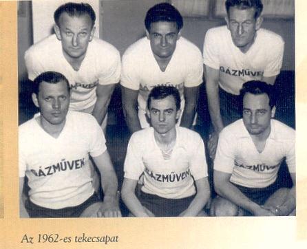 A tekeszakosztály alapítója és első szakosztályvezetője, néhai Fellegi József temetésére 1963-ban első ízben emlékversenyt rendeztek. A kétnapos rendezvényen a legjobb fővárosi egyesületek indultak.