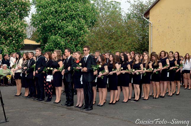 37 fő (9 település) A háziorvosi rendelő címe: 8330 Sümeg, Deák F. u. 2. Pályázati feltételek: A háziorvosi, házi gyermekorvosi és fogorvosi tevékenységről szóló 4/2000. (II. 25.