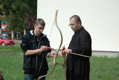 17. oldal MEGHÍVÓ A Személy, - Vagyonvédelmi és Magánnyomozói Szakmai Kamara Jász-Nagykun -Szolnok Megyei Szervezete Tisztelettel meghívja Önt és kedves Családját 2011. május 21-én 10.00-16.