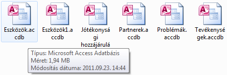 AZ ALKALMAZÁS HASZNÁLATA 61 következő elemére váltunk, illetve annak megfelelő megjelenítést állítunk be a párbeszédpanelen.