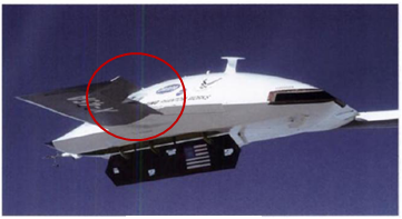 3.10. ábra. Boeing X45A UCAV és az alkalmazott drag rudder 9 3.11. ábra. Cs r kormány m ködése csupaszárny repül n hátulnézetb l, bal fordulóban, egyenes repülésben és jobb fordulóban 3.12. ábra. Magassági kormány m ködése csupaszárny repül n hátulnézetb l, emelkedésben, egyenes repülésben és süllyedésben 3.