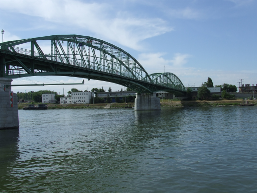 8.5-50 sz. melléklet: Komárom, Erzsébet-híd (1768 fkm) 8.5-51 sz.