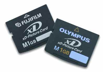 SanDisk CompactFlash kártya Tulajdonságok: Kompatibilis minden CF kártyát használó készülékkel.