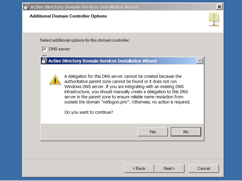 WINDOWS SERVER 2008 R2 Újra álljunk meg, muszáj magyarázni kicsit. A képen három opció van, de kettő szürke.