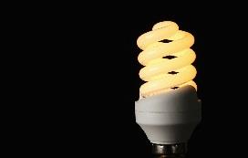 A februárban elfogadott harmadik rezsicsökkentési törvény mondta ki, hogy az áram lakossági ára 2014 szeptemberétől 5,7 százalékkal csökken.
