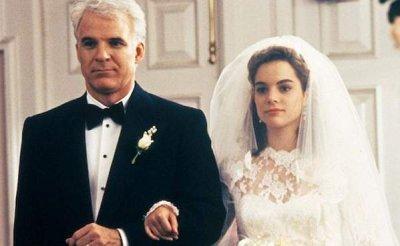 2. ÁLLJON MEG A NÁSZMENET! (MY BEST FRIEND'S WEDDING) Julianne (Julia Roberts) és Michael (Dermot Mulroney) elválaszthatatlanok.