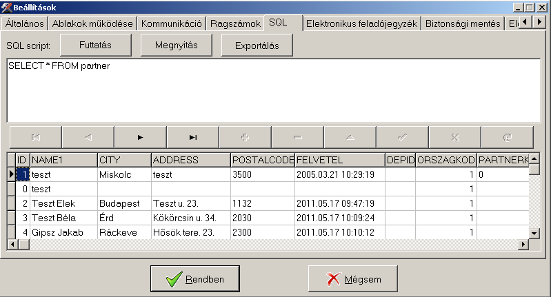 8.8 SQL futtatás eredményének exportálása A megnyitott SQL utasítások eredménye a táblázatban megjelenttel teljesen egyező formában exportálható CSV fájlba.