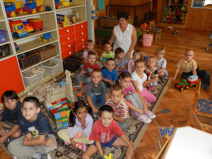Elkezdődött az iskola A Mozsgói Lengyeltóti János Tagiskola 84 tanulóval indította a tanévet. Új tanév, új igazgató, új tanárok.