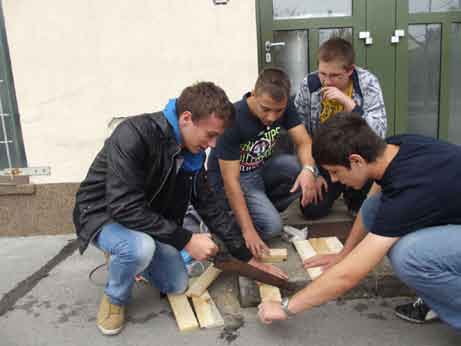 2013. október A mezőgazdasági JÁNOSHALMI HUNYADI szakképző NÉPE hírei Fennállásának 80. évfordulóját ünnepelte a VM ASzK 7. oldal Az 1933.