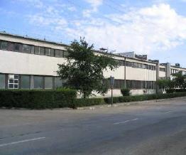 hu Videoton üzem terület A hasznosítandó ipartelepen található üzemi épületek a 3217-es alsóbbrendű út mellett helyezkednek el, a Tiszaszentimrei út 11-13. sz. (hrsz.: 06/5) alatt.