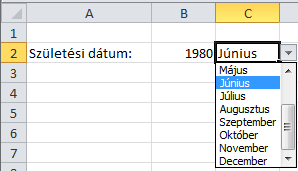 154. ábra 155. ábra Szintén sarkalatos probléma, hogy egy pl. adatbekérő űrlapon a felhasználótól csak bizonyos adatokat kérünk, amiből egyéb cellákba képletek segítségével számoljuk az eredményt.