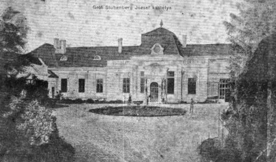 Grünsfeld Bronkhorst Johann Franz császári tábornok az új tulajdonos. İ építtette a kastélyt, mely inkább Zichy-kastélyként ismert. A diószegi uradalmat a Zichyek a XIX.