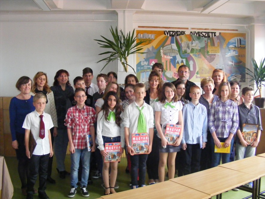 Diákkonferencia Városi Tehetséggondozó Program Debrecenben 2008 szeptemberében indult a Városi Tehetséggondozó Program, melynek keretében városunk önkormányzata az országban egyedülálló módon