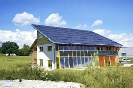 8 Alternatív energia itthon és külföldön Magyarországon drága az energiatakarékos családi ház 2014. július 22., 27. (fotó: alternativenergia.