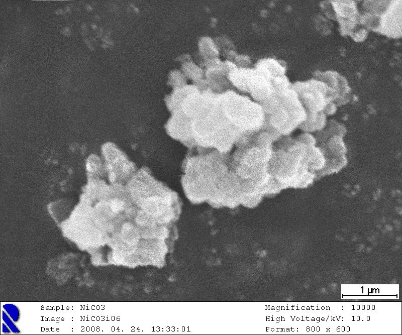 KÍSÉRLETI MÓDSZEREK ÉS ESZKÖZÖK szerint ennek átlagos krisztallit mérete 2,5 nm. A diffrakciós spektrumot a 4.8.