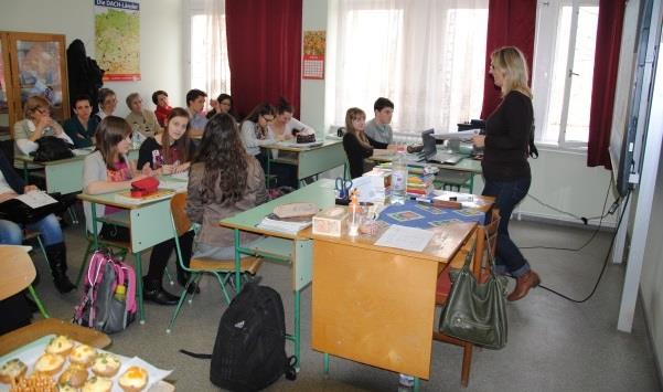 Köszönjük az intézményeknek a lehetőséget, hogy betekintést engedtek munkájukba, a szaktanároknak pedig, hogy tudásukat megosztották, tapasztalataik átadásával segítették a nyelvi mérésre készülő