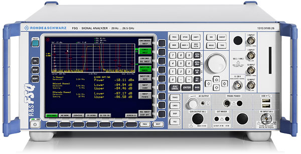 4.2. R&S FSQ 26 ANALIZÁTOR 27 4.2. ábra. Rohde-Schwarz FSQ26 spektrumanalizátor FSQ-B71: alapsávi bemenet hardver opció. Analóg I-Q jeleket tudunk analizálni nagy sebességgel.