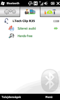 224 10 Fejezet Bluetooth A párosított headset most megjelenik az Eszközök lapon ( ) 1 2 1 A szolgáltatástól jobbra levő kettős nyíl azt jelzi, hogy a szolgáltatás csatlakozik a headsetjéhez 2 Ha