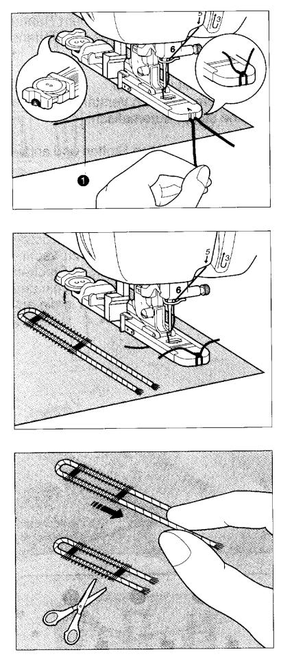 Gomblyukvarrás sztrecs anyagokon 1. Akassza a zsinórt az A leszorító talp végére, vezesse a talpon lévő résbe, és ideiglenesen kötözze oda. 1. Felső cérna 2.