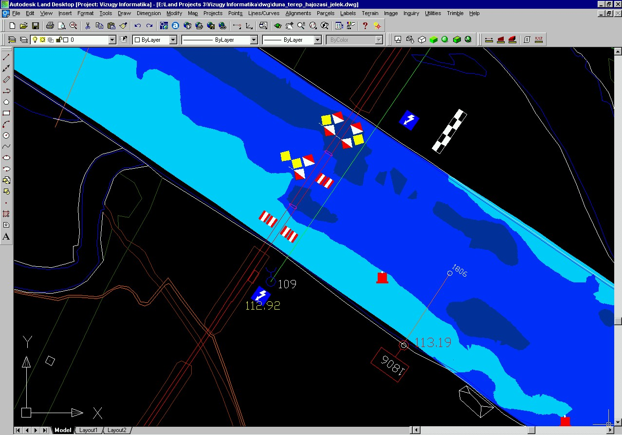 Szuhanyik János: Autodesk Land Desktop 3 a vízügyi tervezések munkaasztala A kész helyszínrajzon a hajózási