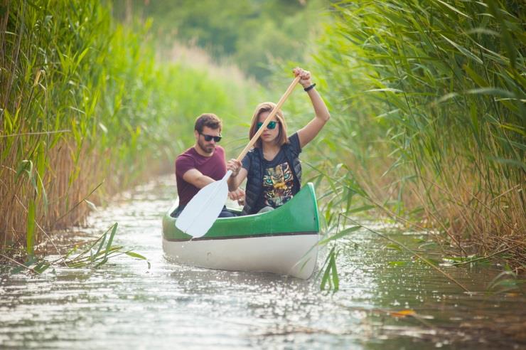 FERTŐ-HANSÁG NEMZETI PARK IGAZGATÓSÁG Kenutúra a nádasban találkozó: Balf és Fertőrákos között, Csárdakapui főcsatorna részvételi díj: 2000 Ft/fő, 6-14 év közötti gyerekek részére 1000 Ft/fő Előzetes