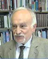 " "Partiamo sempre dal fatto che la gente non sa, non ricorda, si confonde, sta preparando i maccheroni o guidando a cento all'ora. Bisogna sorprenderla ma non spiazzarla.