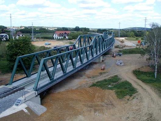 Új vasúti híd Zala-híd, Delta vágány (2003) 2004 Az év acélszerkezete Hídhossz: