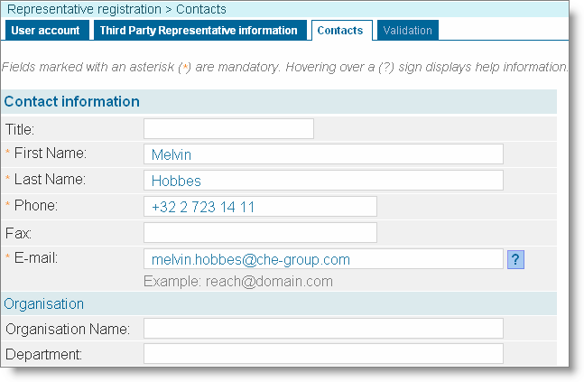 38 REACH-IT Ipari felhasználói útmutató 2.1 változat A <Contacts> oldal frissítési módban nyílik meg. Töltsön ki minden kötelező mezőt (*) a kapcsolattartó személyekre vonatkozóan (36. ábra). 36.