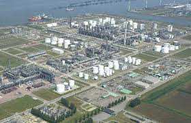 1. ábra. Etilénüzem Hollandia Schell Moerdijk http://www.chemicals-technology.com/projects/moerdijk/moerdijk3.html 8.3.2.