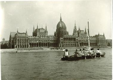1957 ben Pozsony Belgrád, majd hosszabb ideig a Bécs Belgrád jelentette a TID-et. Titokban már akkor mindenki a teljes Duna megevezéséről álmodott. A 21.