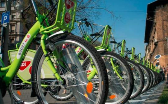 MOL Bubi Közösségi Kerékpáros Közlekedési Rendszer Az élhető városok kialakításában nagy szerepe van a kerékpáros közlekedés feltételinek megteremtésének.