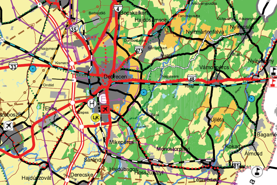 Másrészt főútként szerepel az M35-ös autópálya a Debreceni Repülőtérrel összekötő, illetve a 471-es főutat a várost északnyugatról elkerülő 354-es főúttal összekötő két útszakasz (2. számú melléklet).