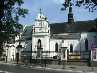 22. ábra reneszánsz épületek a Visztula partján Nałęczów Nałęczówban (régen Nałęczów-Zdrój) gyógy- és nyaralóhely. Vas- és mésztartalmú szénsavas forrásai miatt kedvelt üdülőhely. Itt áll a XVIII.