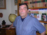 DR. GÁBOR LÁSZLÓ 1948. január 13-án született Budapesten, régi jogász famíliában. Jogi egyetemi tanulmányait Budapesten, az ELTE Állam- és Jogtudományi Karán 1971-