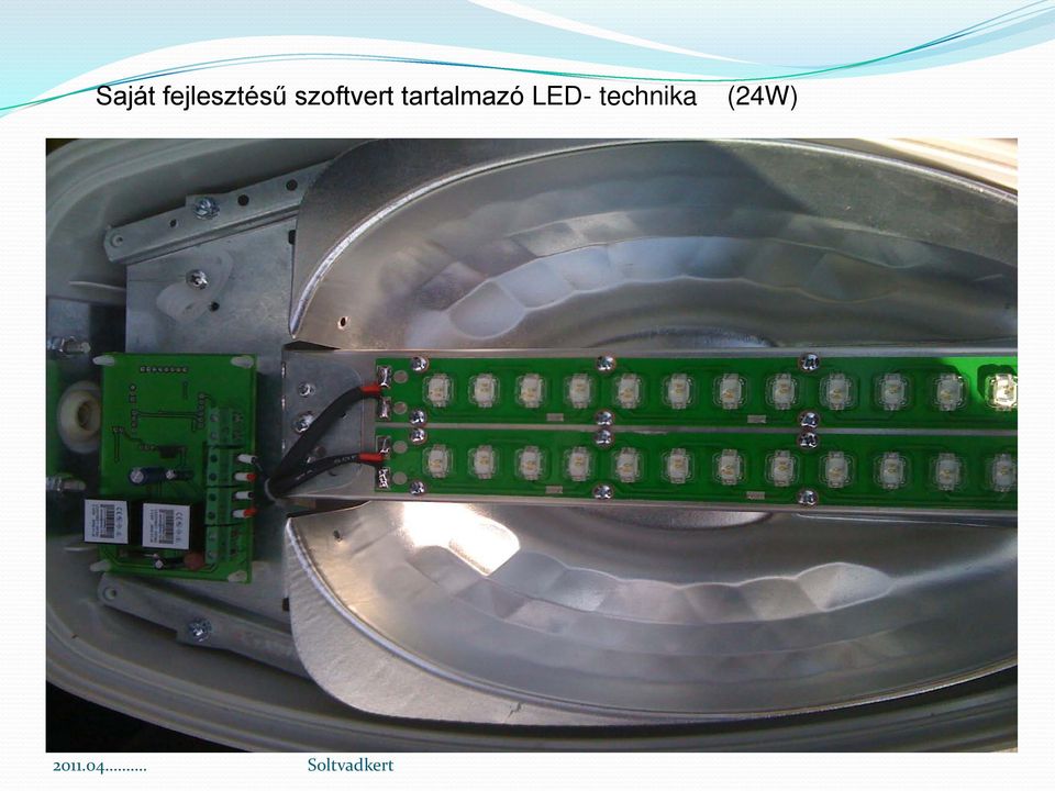 tartalmazó LED-