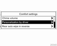 Műszerek és kezelőszervek 141 indításkor mindig BE vagy mindig KI. Auto rear demist (Automatikus hátsó párátlanítás): Automatikusan bekapcsolja a hátsó ablakfűtést.