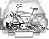 Tárolás 73 Rögzítse a hajtókart a pedálrögzítőn lévő csavar elforgatásával. Tegye fel a kerékpárt. Ehhez a hajtókart be kell vezetni a pedáltartó nyílásába, az ábrának megfelelően. Figyelem!