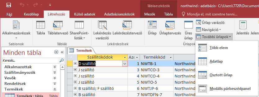 18 ŰRLAPOK 3. ábra. Űrlapterv nézetének részlete Űrlapok létrehozása Űrlapot készíthetünk saját kezűleg, üres űrlapból kiindulva, vagy a programba épített Űrlap varázsló, illetve minták segítségével.