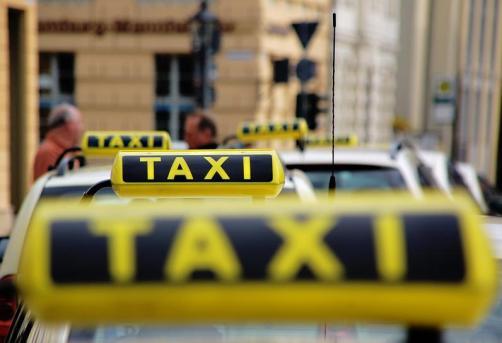 Taxiállomások fenntartása, működtetése és megszüntetése Taxiállomás-használati