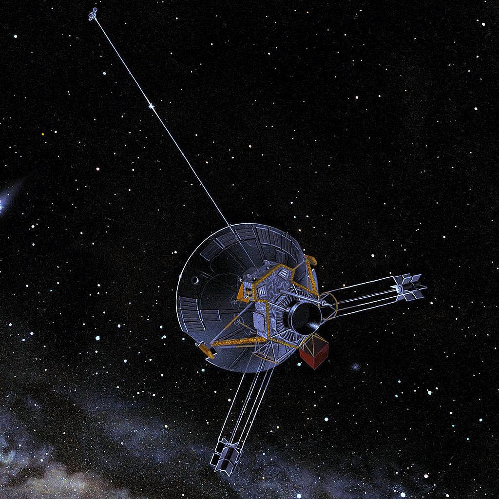 4. példa: Űrszonda Pioneer 10 (1972-2007): 258kg bolygóközi szonda 8 W 2110 MHz uplink 2292 MHz downlink